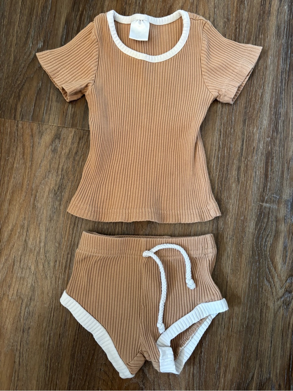 Little One Shop Kids Ribbed Short Sleeve & Shorts Set in Tan with White Trim 12m